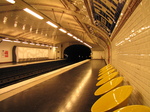 SX18525 Metro station Paris.jpg